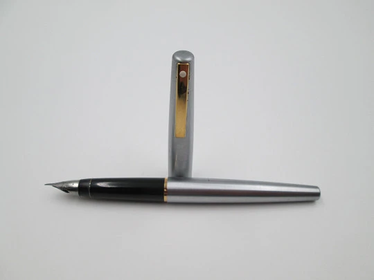 Sheaffer Imperial 444XG Flighter. Steel & gold plated. Conical nib. 1970's