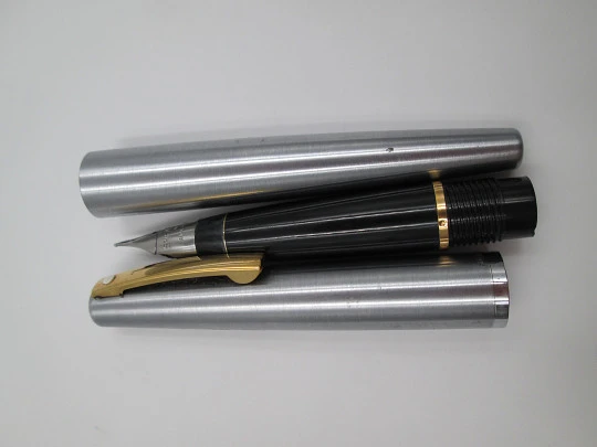 Sheaffer Imperial 444XG Flighter. Steel & gold plated. Conical nib. 1970's