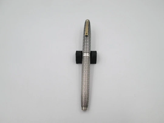 Sheaffer Imperial Sovereign fountain pen. Sterling silver and gold plated clip. Inlaid nib Sheaffer Imperial Sovereign fountain pen. Sterling silver and gold plated clip. Inlaid nib