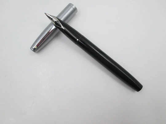 Sheaffer Imperial Triumph. Black plastic & brushed chrome. Converter. 1990's. USA