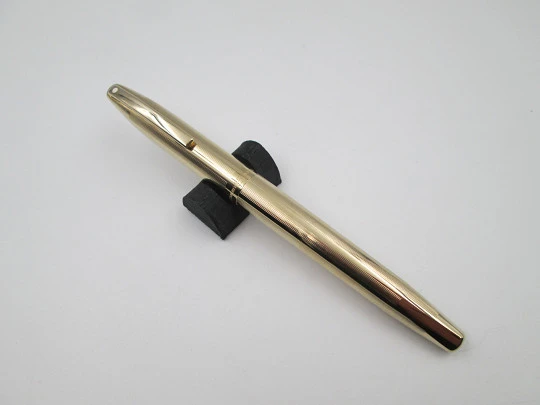 Sheaffer Imperial Triumph. Chapada en oro. Patrón lineal. Convertidor. 1970. EEUU Sheaffer Imperial Triumph. Chapada en oro. Patrón lineal. Convertidor. 1970. EEUU