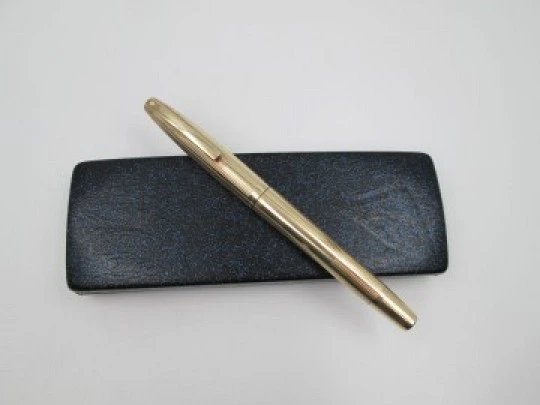 Sheaffer Imperial Triumph. Chapada oro 12k. Carga touchdown. 1970. Plumín 14k