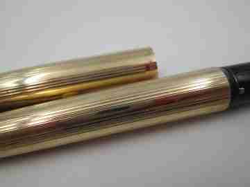 Sheaffer Imperial Triumph. Chapada oro 12k. Carga touchdown. 1970. Plumín 14k