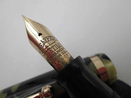 Sheaffer Lifetime Flat Top. Celuloide negro perla. Palanca. Plumín 14k. EEUU. 1930