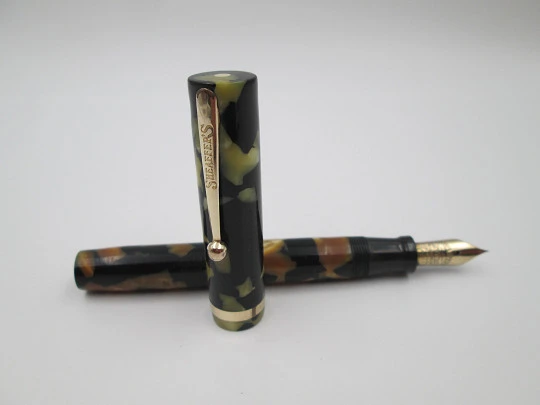 Sheaffer Lifetime Flat Top. Celuloide negro perla. Palanca. Plumín 14k. EEUU. 1930