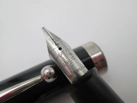 Sheaffer No Nonsense Calligraphy set. Black plastic & silver plated details. 1980's. USA