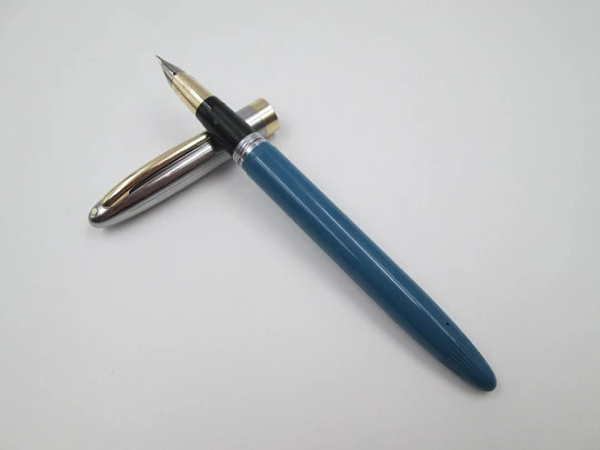 Sheaffer Sentinel fountain pen & mechanical pencil set. Snorkel. Box. 1950's