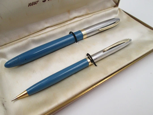 Sheaffer Sentinel fountain pen & mechanical pencil set. Snorkel. Box. 1950's