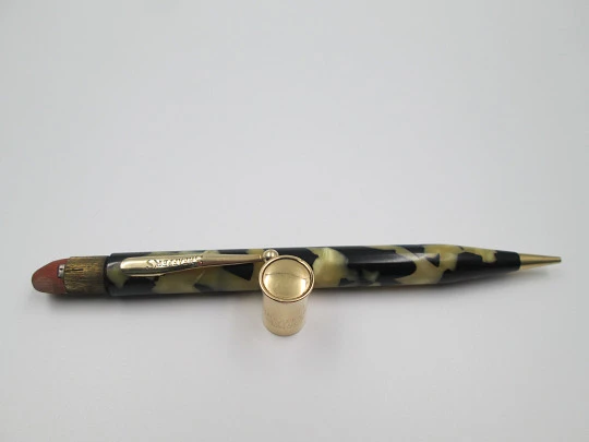 Sheaffer Titan Lifetime. Black & pearl. Radite celluloid. Gold filled. 1925