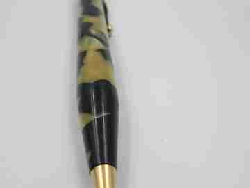 Sheaffer Titan Lifetime. Black & pearl. Radite celluloid. Gold filled. 1925