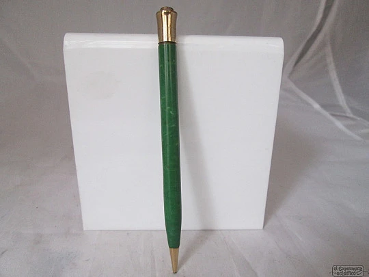 Sheaffer Titan. Celuloide verde jade. Años 20. EEUU. Lifetime. Estrecho