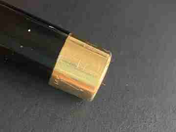 Sheaffer Valiant Snorkel fountain pen. 14k gold nib & band. Black plastic. 1950's