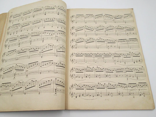 Sheet music book. 10 melodic and progressive studies for violin. Jean-Delphin Alard. 1930's