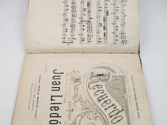 Sheets music book. Eight units. Hardcovers. Illustrated fronts. 121 pages. 19th century