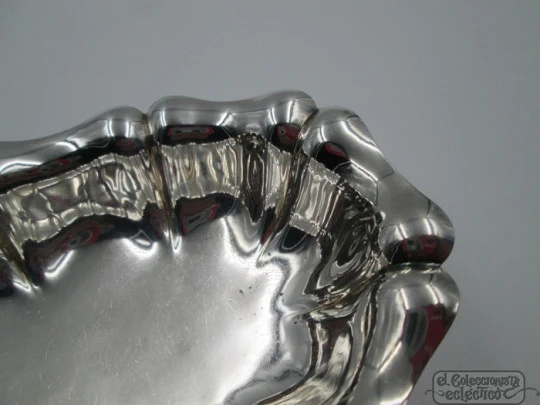 Shell almond dish. 925 sterling silver. 1970's. Claws lion legs