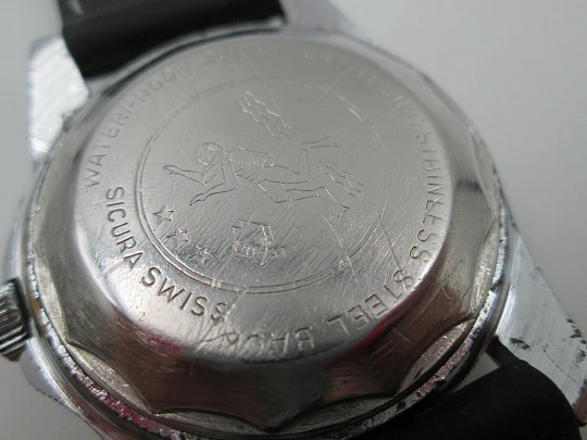 Sicura Super Waterproof 200 dive watch. Automatic. Steel / chrome metal. 1970's