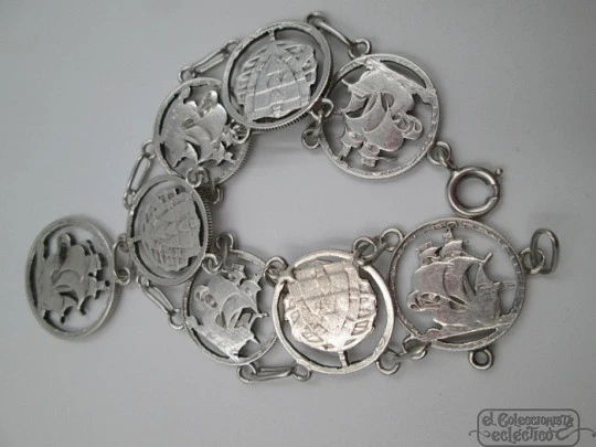 Silver coins bracelet. 5 & 2,5 escudos. Portuguese Republic. 1932