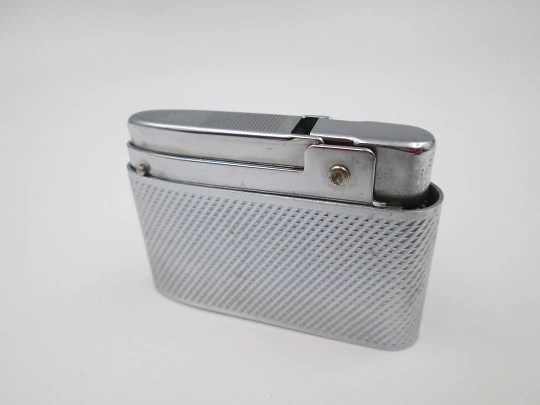 Silver Match Compound butane lighter. Silver plated metal. Linear pattern. Box. 1960's