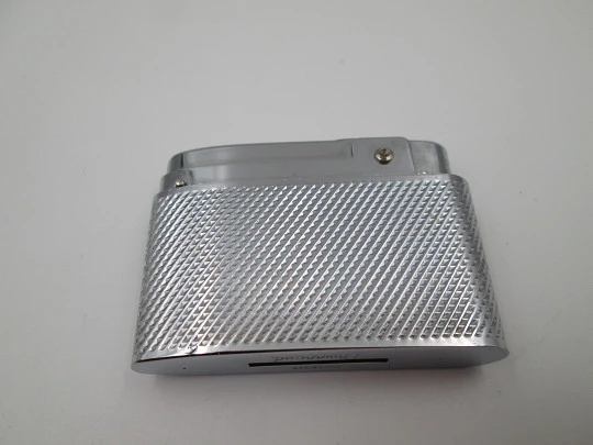 Silver Match Compound butane lighter. Silver plated metal. Linear pattern. Box. 1960's