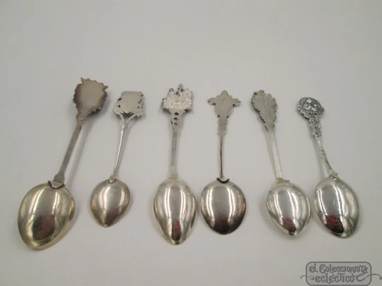 Six coffee & te spoons. 925 sterling silver. Various motifs. Europe