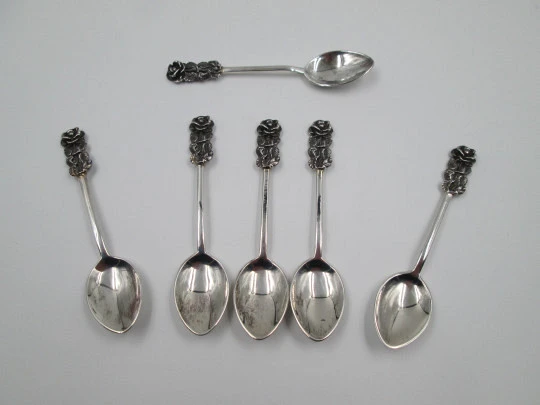 Six ornate coffee spoon set. 925 sterling silver. Roses with leaves on top. Spain. 1990's