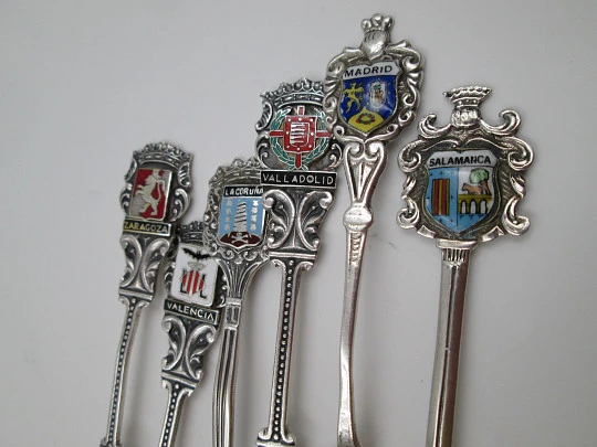 Six ornate spoon set. Silver & enamel. Spanish towns shields. 1980's