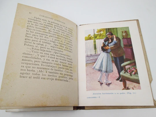 Sleeping hearts. Sopena publisher. Selected library. Hardcover. Drawings inside. 1943