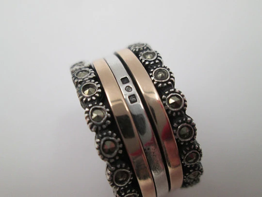 Sortija unisex giratoria. Plata de ley 925, oro rosa 9k y gemas marquesitas. Portugal