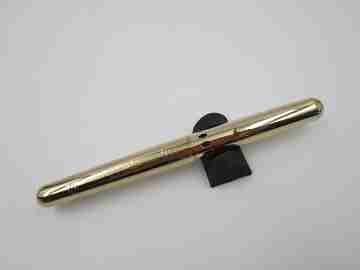 Spirit of St. Louis fountain pen. Gold plated and black resin. Converter. USA. 1990's