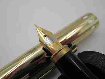 Spirit of St. Louis fountain pen. Gold plated and black resin. Converter. USA. 1990's