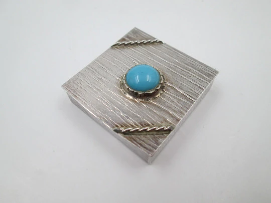 Square pillbox. 925 sterling silver and turquoise. Cord motifs. 1980's