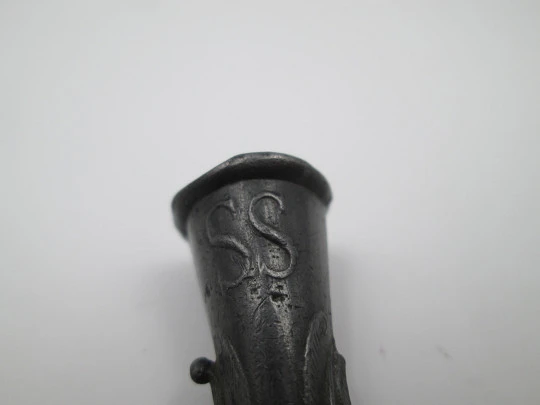 SS pocket pencil sharpener. Pewter. 19th century. Vegetable motifs