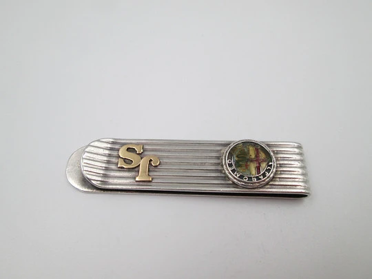 Sterling silver and gold money clip. Ribbed motifs and Alfa Romeo logo. Europe. 1980's