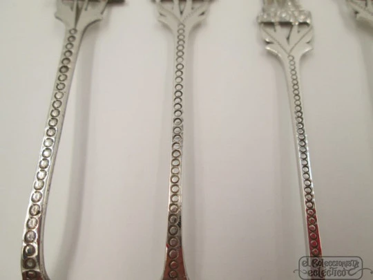 Sterling silver boxed set of six tea or coffee spoons. India