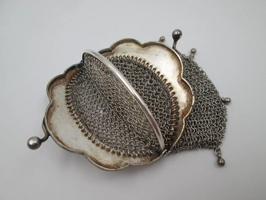 Sterling silver double ladies mesh purse. Lobed clutch frame. Vegetable motifs