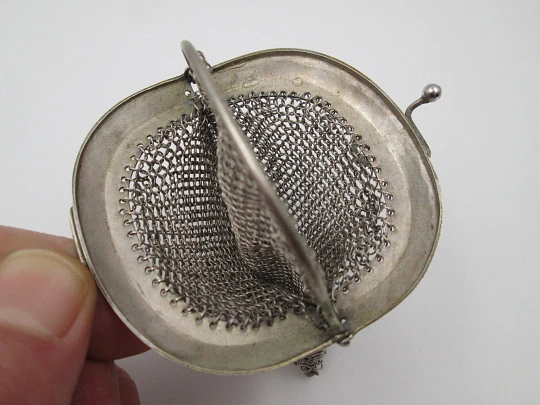 Sterling silver double mesh purse. Half moon clutch frame. Balls clasp. 1920