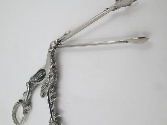 Sterling silver grape scissors. Pregnant pelican. Vine leaves motifs. 1970. Spain