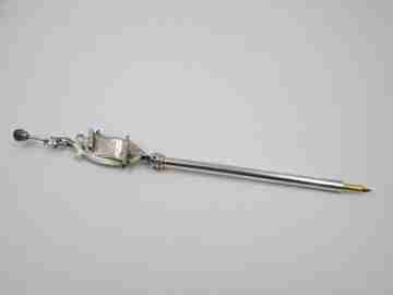 Sterling silver handmade dip pen. Grey stone top. Vegetable motifs. 1905. Spain