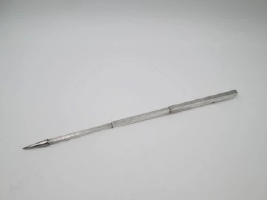 Sterling silver mechanical pencil with centimeters and inches meter. 1920's