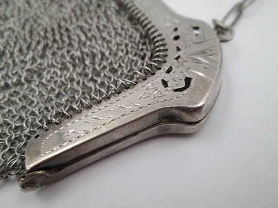 Sterling silver mesh bag. Openwork clutch frame. Flowers & geometric motifs. 1920's