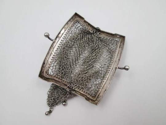 Sterling silver mesh purse. Rectangular clutch frame. Balls clasp. 1930's