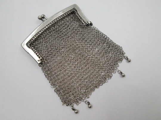 Sterling silver mesh purse. Rectangular clutch frame. Balls clasp. 1930's