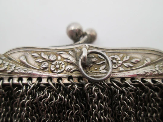 Sterling silver mesh purse. Rectangular clutch frame. Flowers & leaves. 1930's