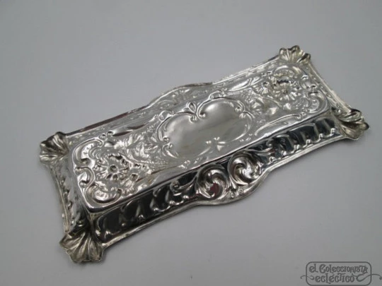 Sterling silver rectangular tray. Flowers and vegetable motifs. 1970's