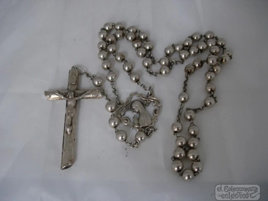 Sterling silver rosary. 1960's. Balls beads. Leather pouch