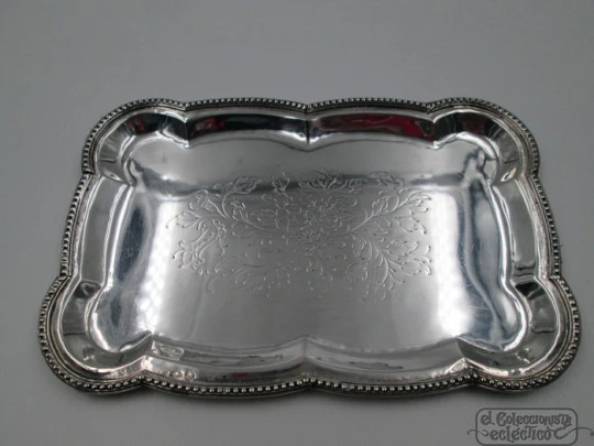 Sterling silver tray. Flowers & leaves chiselled. Balls edge. 1970's