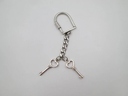 Sterling silver unisex keychain. Keys with hearts. Chain and hitch. 1980's. Spain