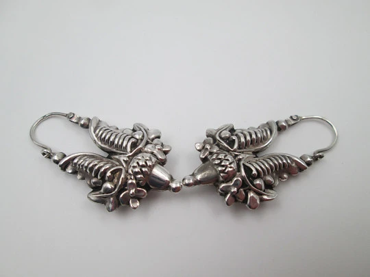 Sterling silver women's earrings. Acorn leaves motifs. Hook clasp. 1990's. Europe