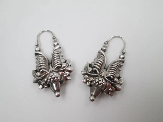 Sterling silver women's earrings. Acorn leaves motifs. Hook clasp. 1990's. Europe