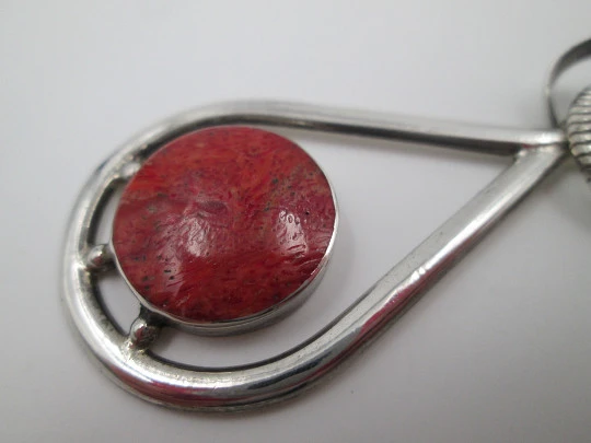 Sterling silver women's necklace. Cord & teardrop pendant with red stone. 1980's